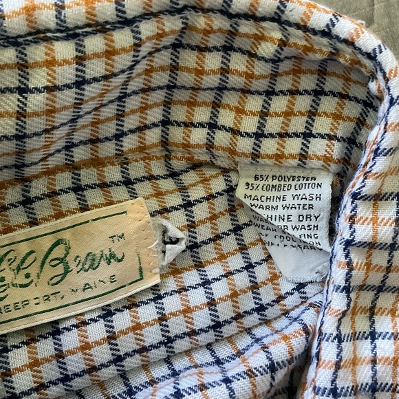 VTG LL Bean Cursive Script Tag Button Up Work Shirt
USA
Men’s 16
White Gold Blue - Picture 5 of 9